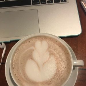 Meet your Posher, Delaney